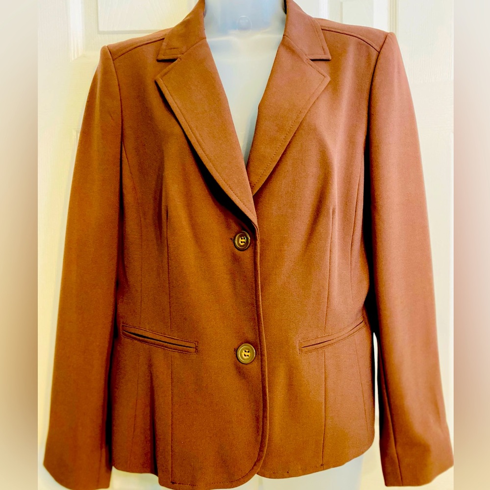 Emma & James Jacket 14P/Skirt 10P Suit